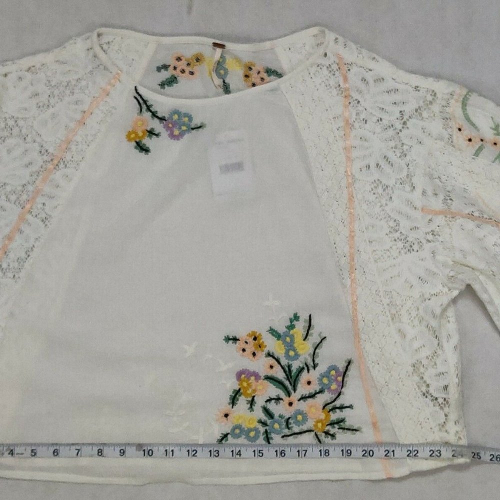 Free People Paris Picnic Patchwork Top Size M - Picture 11 of 15